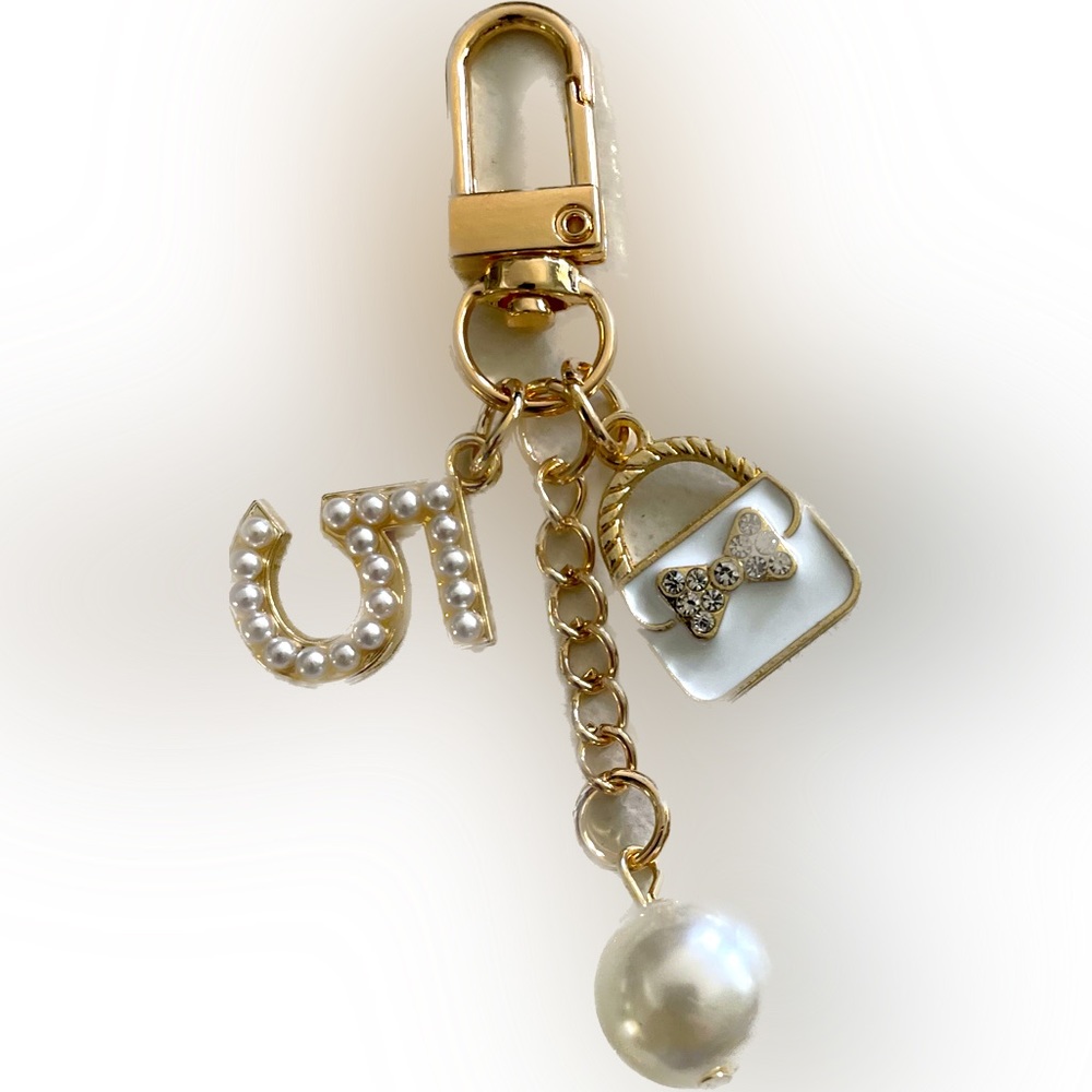 New Luxury Bag Charm No. 5 - Gold Classy Faux Pearl Accent